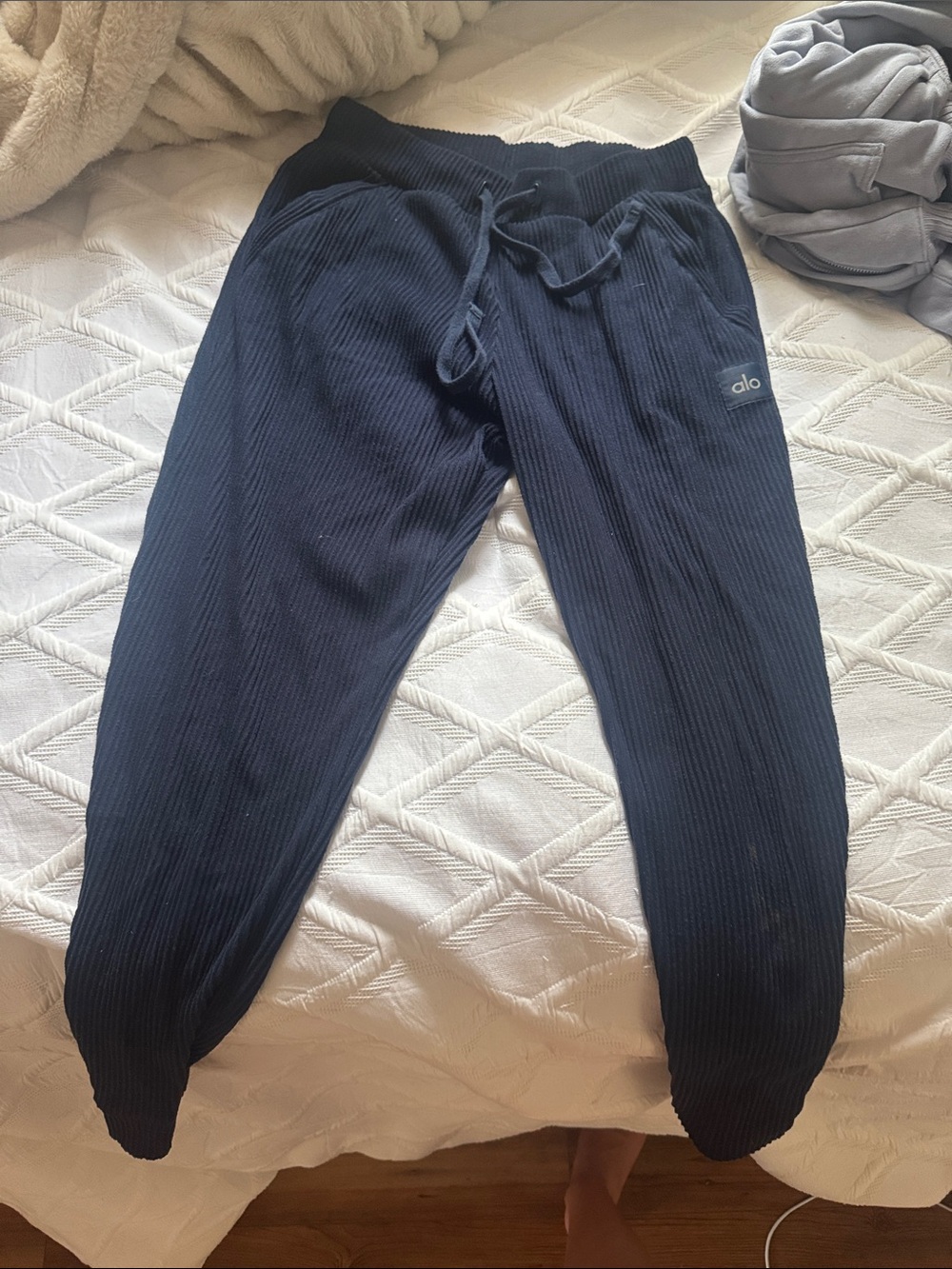 ALO Yoga Black Ribbed Track Pants Joggers